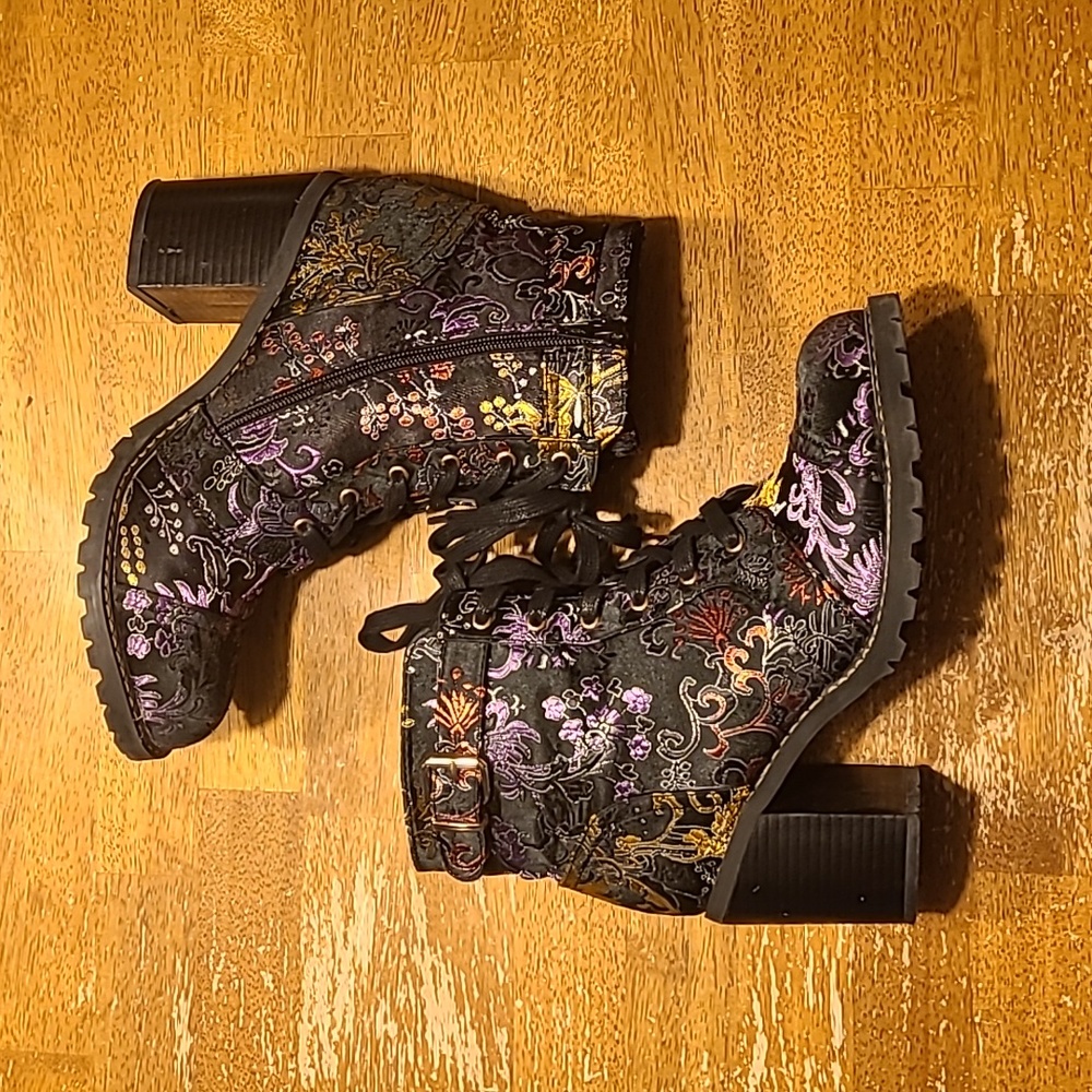 Diba Printed Boots